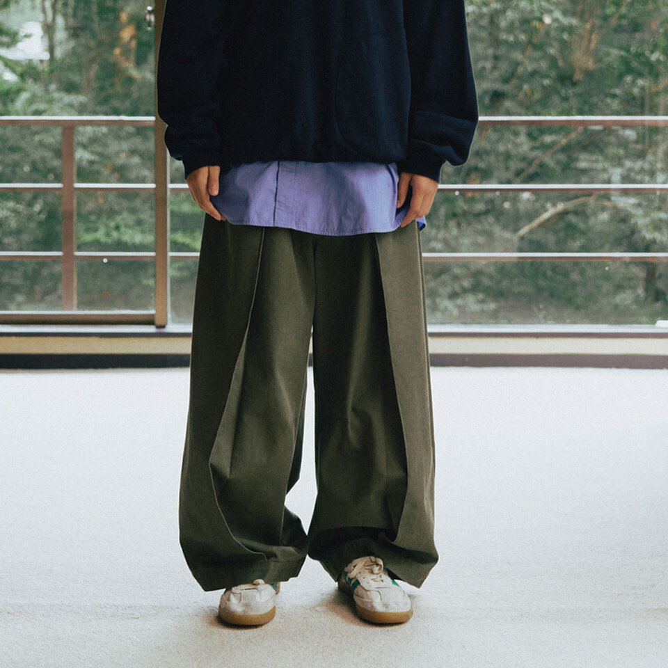 AGL1609-252 氣球褲 Deep Tuck Wide Chino Pants
