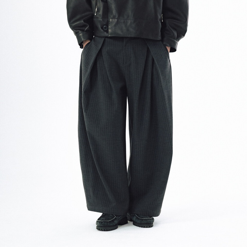 條紋打褶長褲 Overlapping Pleat Striped Trousers