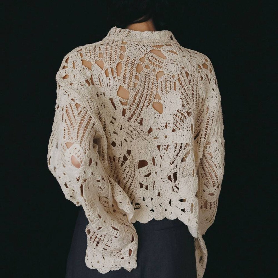 鏤空蕾絲襯衫 Embroidery Over Shirts