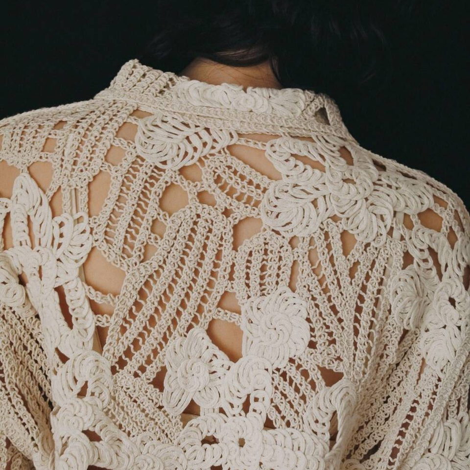 鏤空蕾絲襯衫 Embroidery Over Shirts