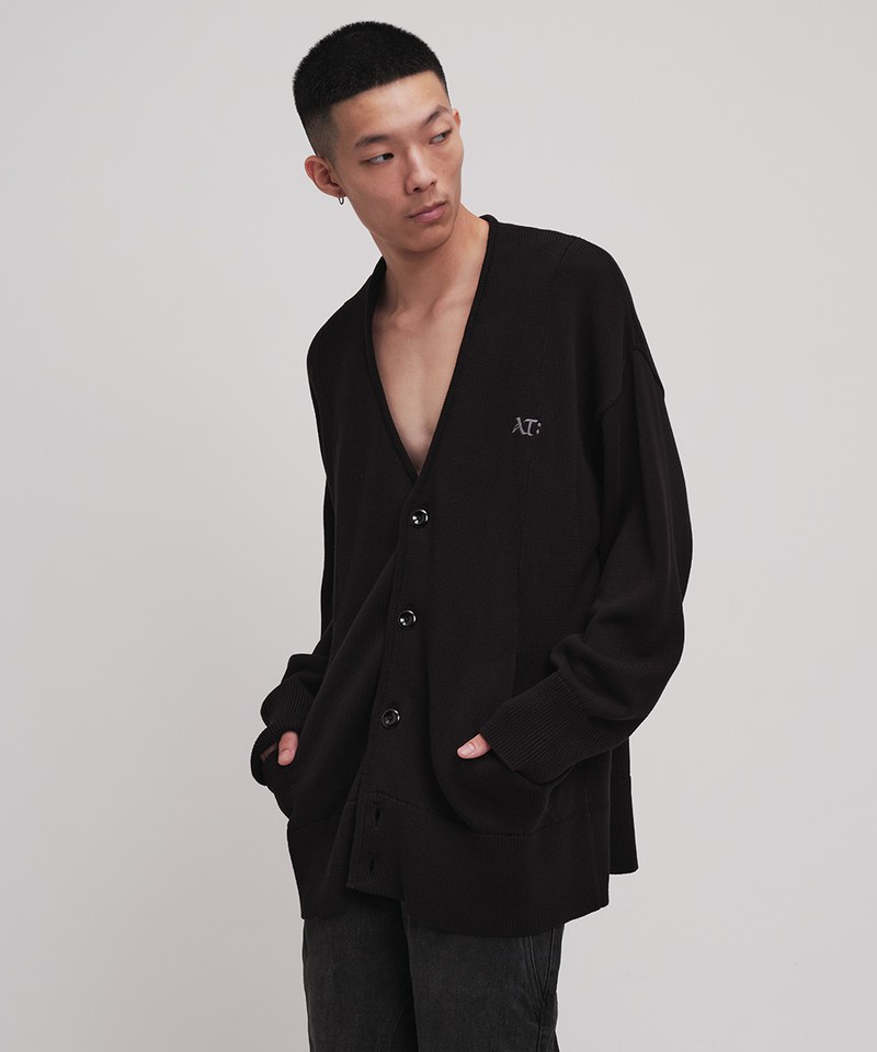刺繡開襟針織衫 Embroidered Cardigan