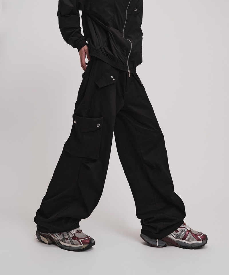 造型口袋工裝褲 Cargo-Pocket Trousers
