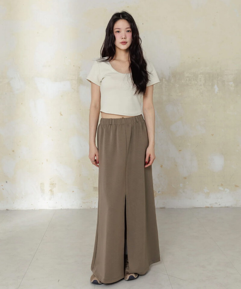 by Bello-軟Q前開衩長裙