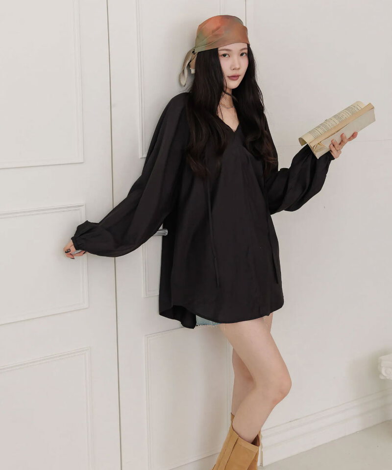 by Bello-天絲曖昧光澎袖上衣