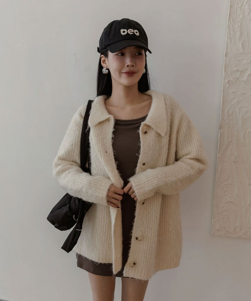 by Bello-小領子歐膩針織外套