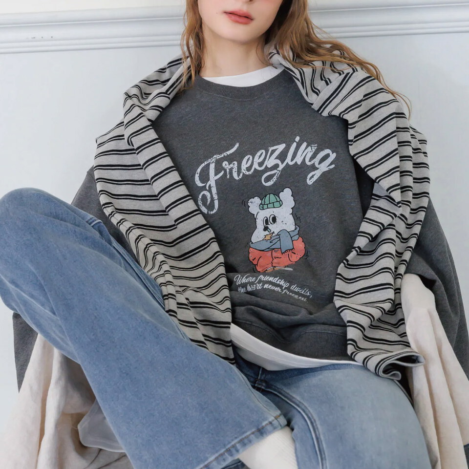 復古感寬鬆大學TEE