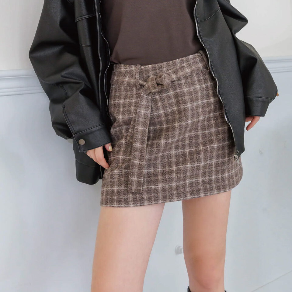 by Bello-巧酥格子短裙