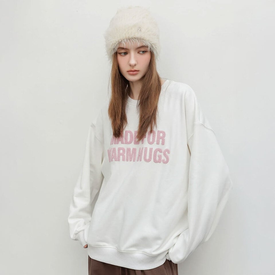 by Bello 毛巾繡抱抱大學TEE