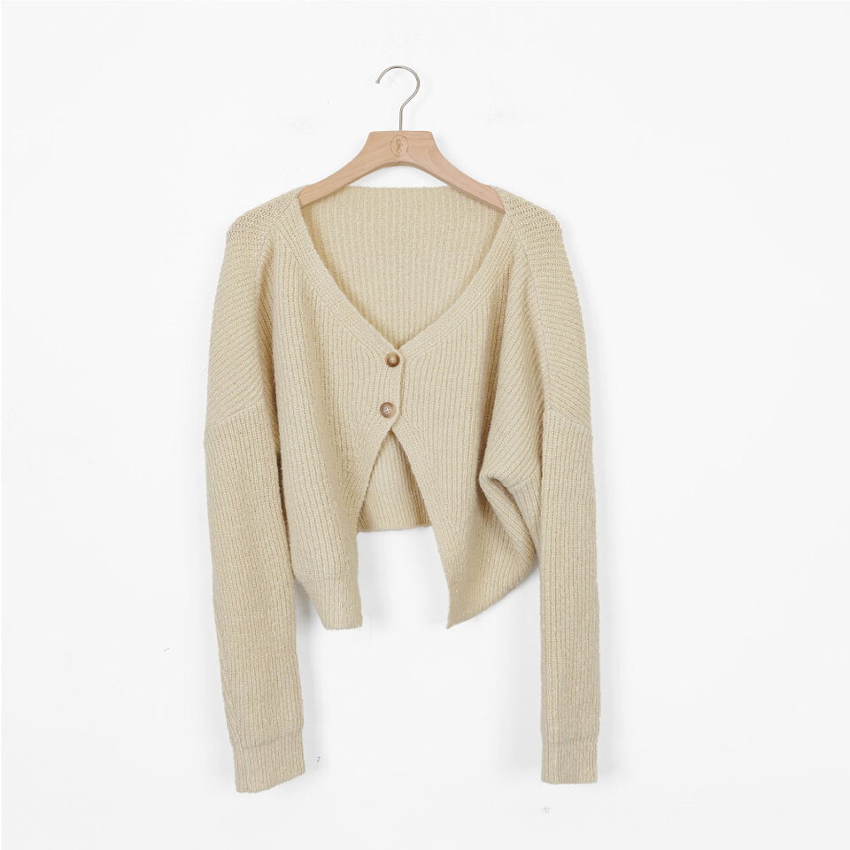 by BB 霧面色調雙面穿針織罩衫