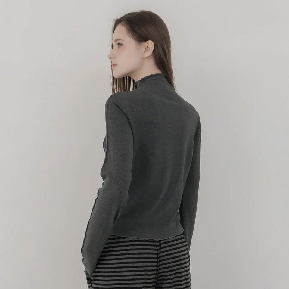 車線木耳邊內搭衣