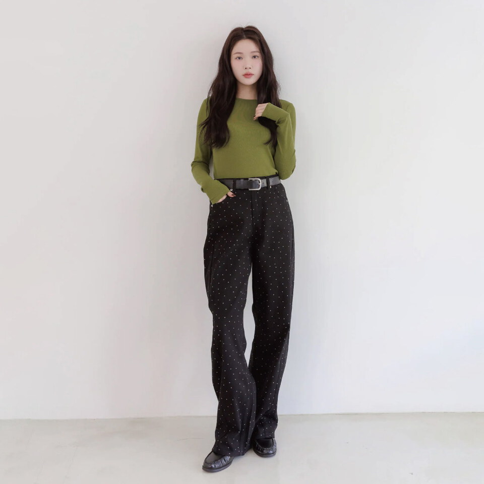 by Bello-親膚合身圓領內搭衣