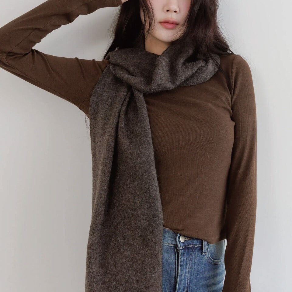 by Bello-親膚合身圓領內搭衣