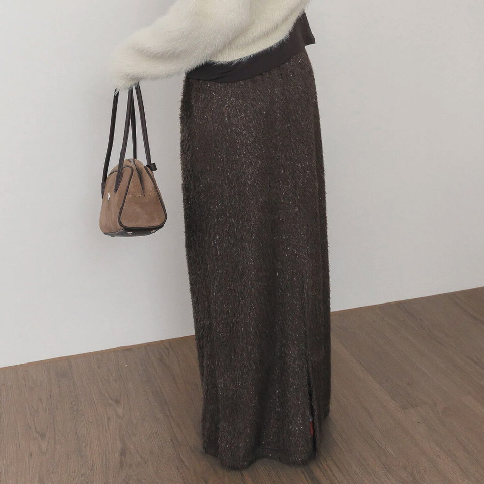 BLO9979-261 by Bello-微光毛絨直筒長裙