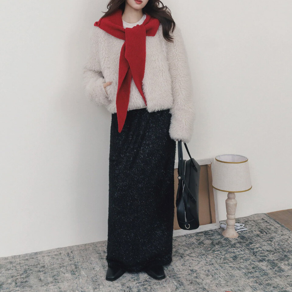 BLO9979-261 by Bello-微光毛絨直筒長裙