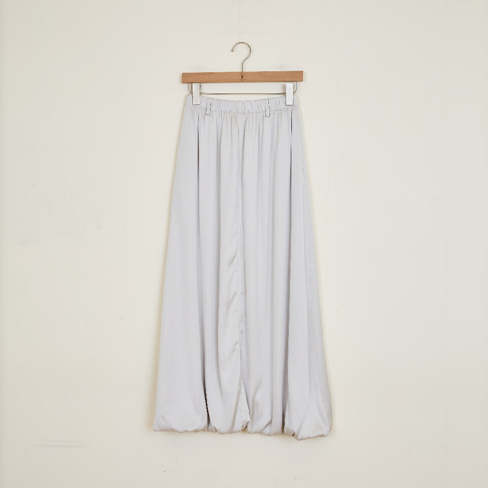 BLO9987-261 by Bello-光澤氣球長裙