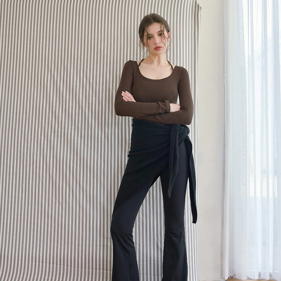 by Bello-細帶掛脖綁帶長袖BRATOP