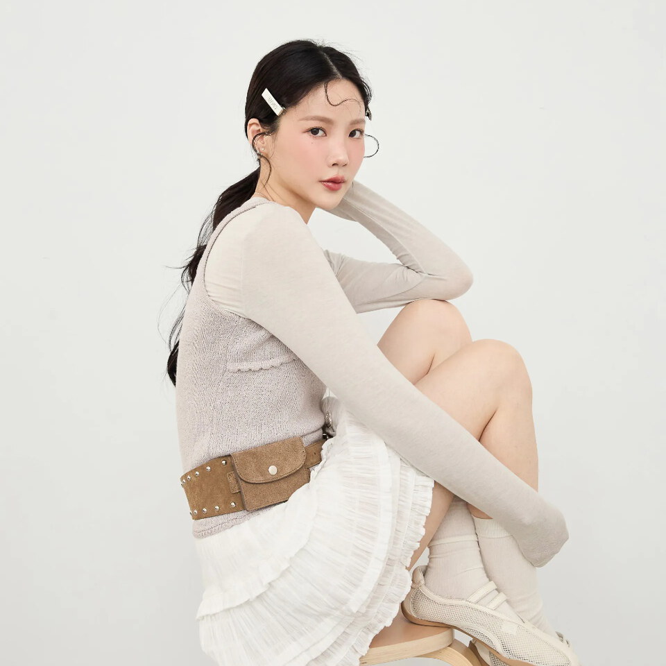 BLO9995-261 by Bello-花邊細肩V領背心