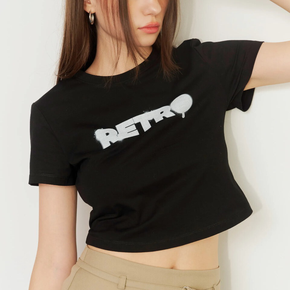 By BB-街頭噴漆字母TEE