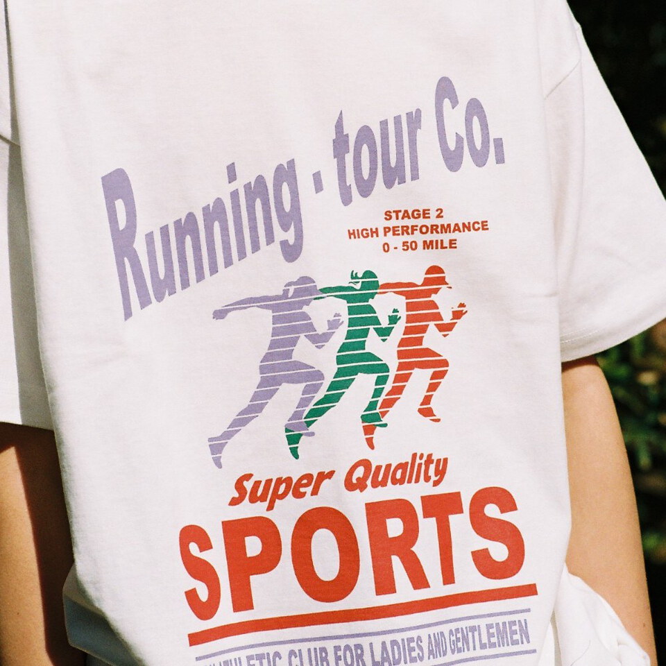 跑者印花短TEE 90S CLUB T RUN