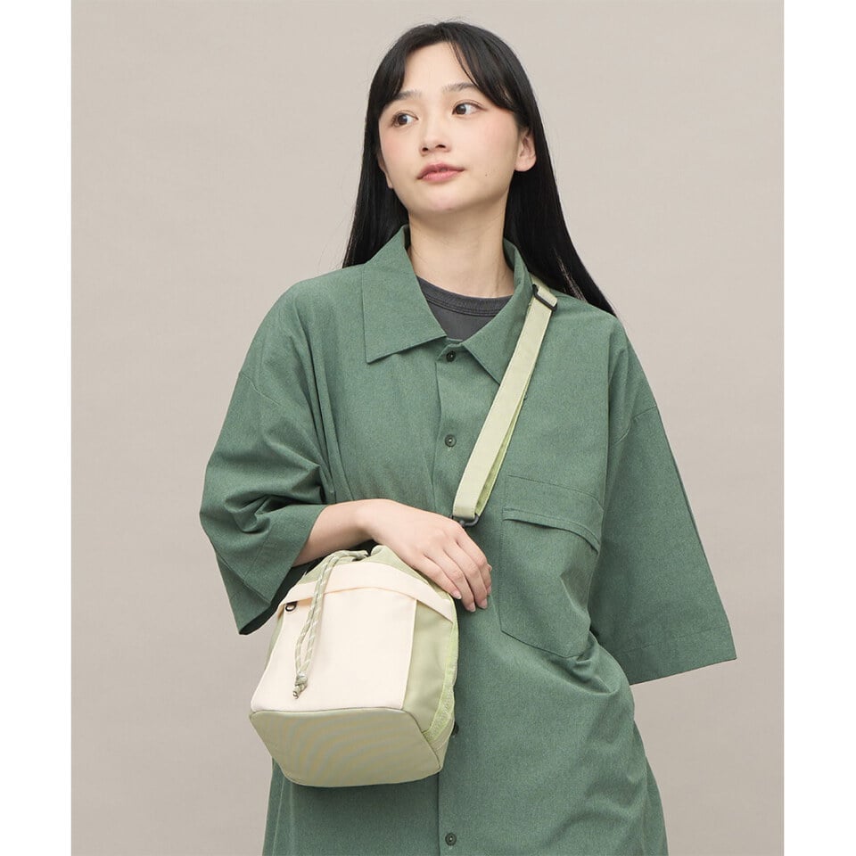 COP3030 防潑水拼接水桶包 (中)