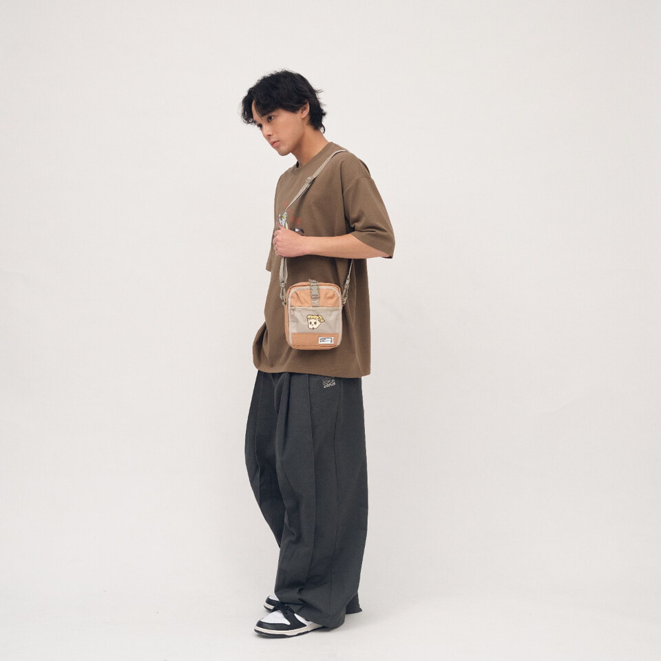 CRV30146-262 OSAMU GOODS 聯名PM旅行小包