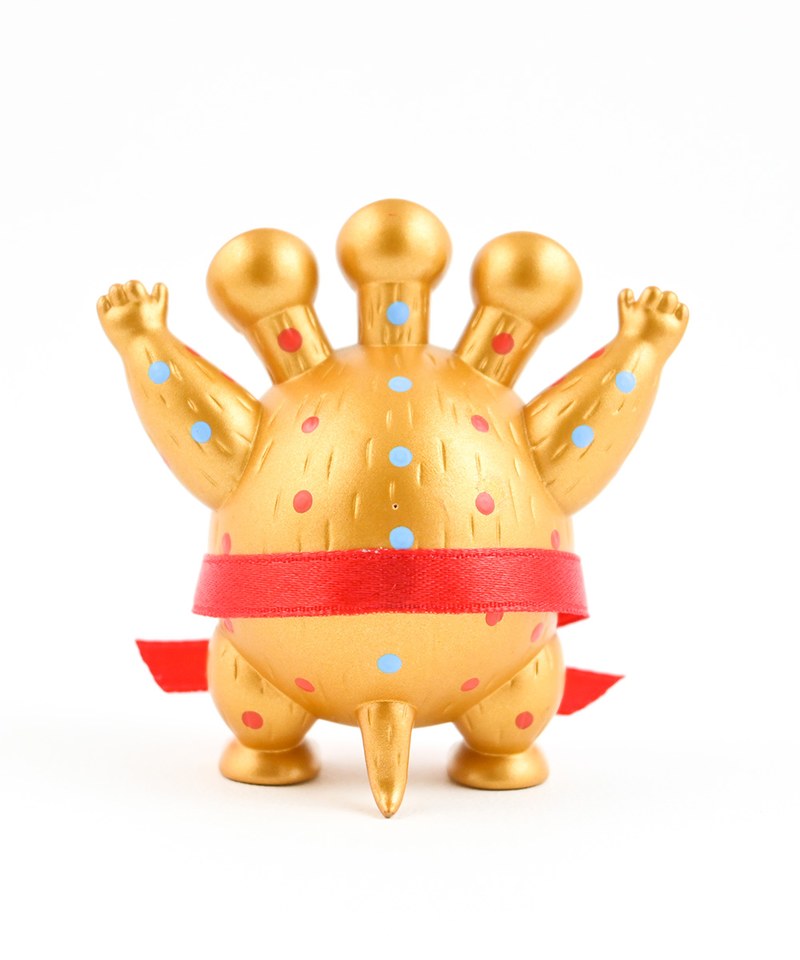 Robin Tang x plain-me 聯名限定銅人保介盒玩公仔