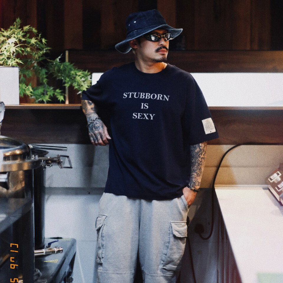 圖像短Tee Stubborn Is Sexy Tee