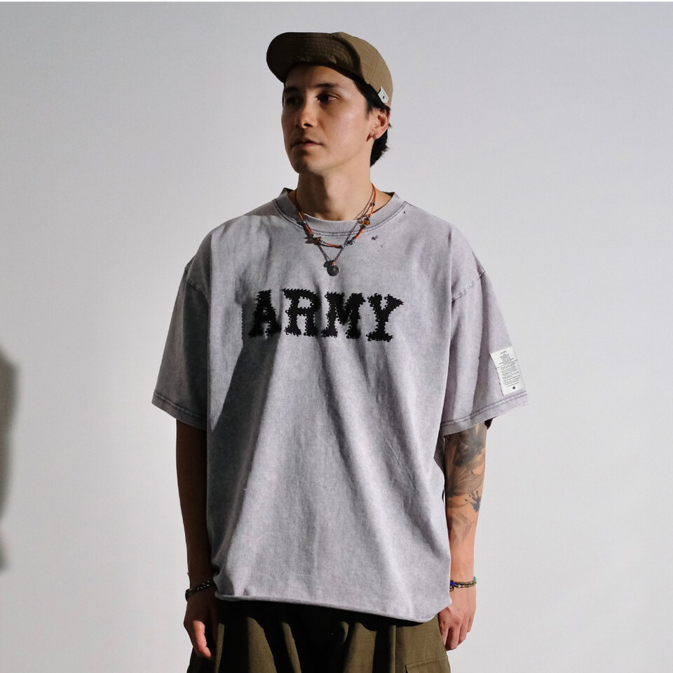 鉚釘LOGO短Tee The Studded Army Tee
