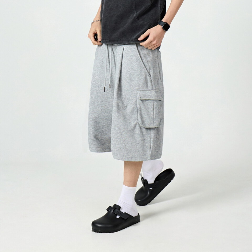 百慕達工裝短褲 ONE-TUCK BERMUDA CARGO SWEAT PANTS