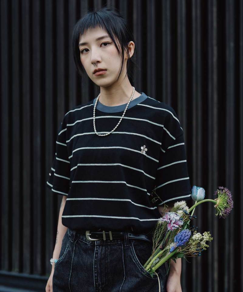 FMB99112-251 Hana花華間條tee
