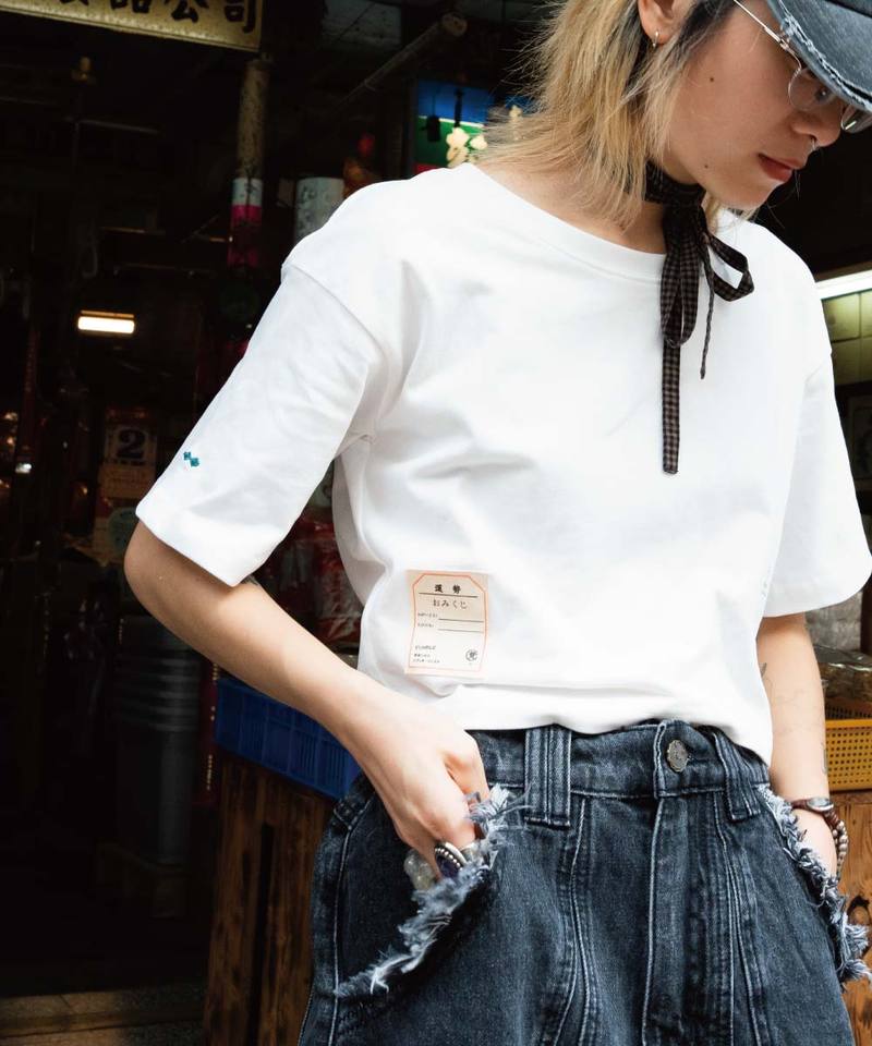 女生短版日常服