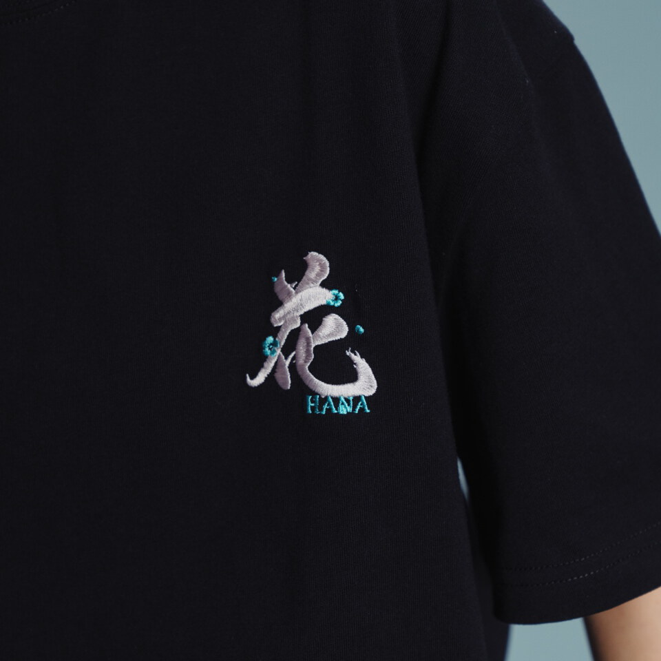 HANA 花華Print Tee