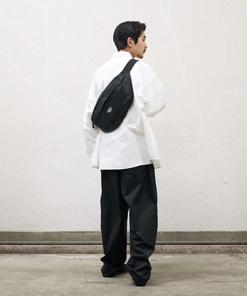 腰包 OVERSIZED BELT BAG