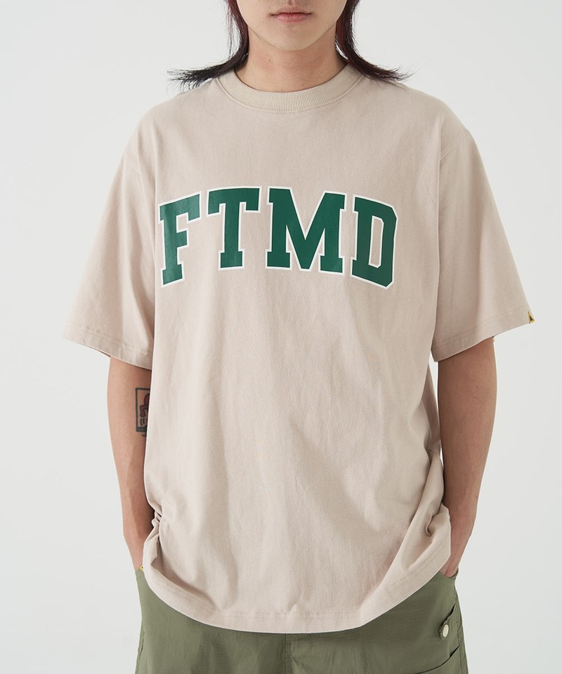 圖案短Tee College Tee
