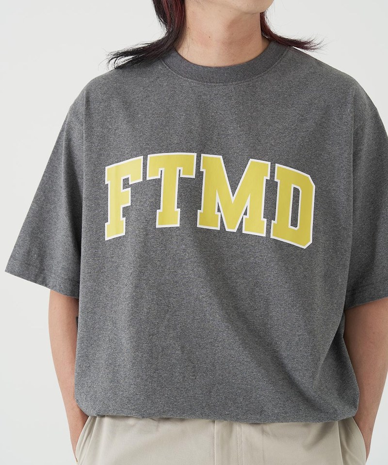 圖案短Tee College Tee