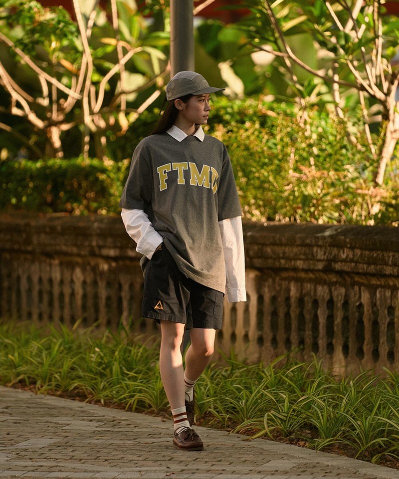 圖案短Tee College Tee