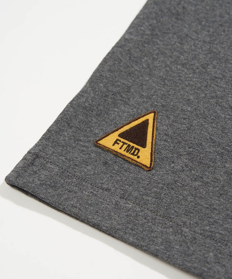 圖案短Tee College Tee
