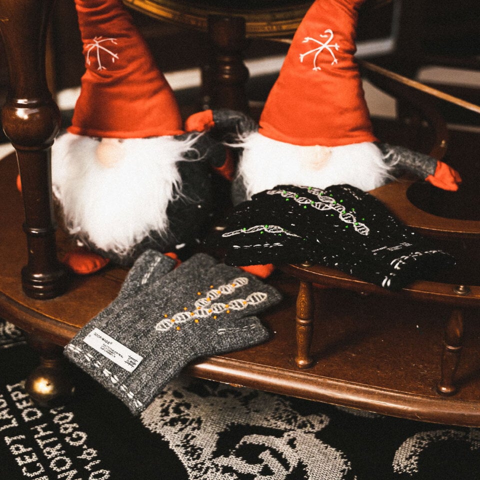 AC 09 Core Essence Wool Gloves