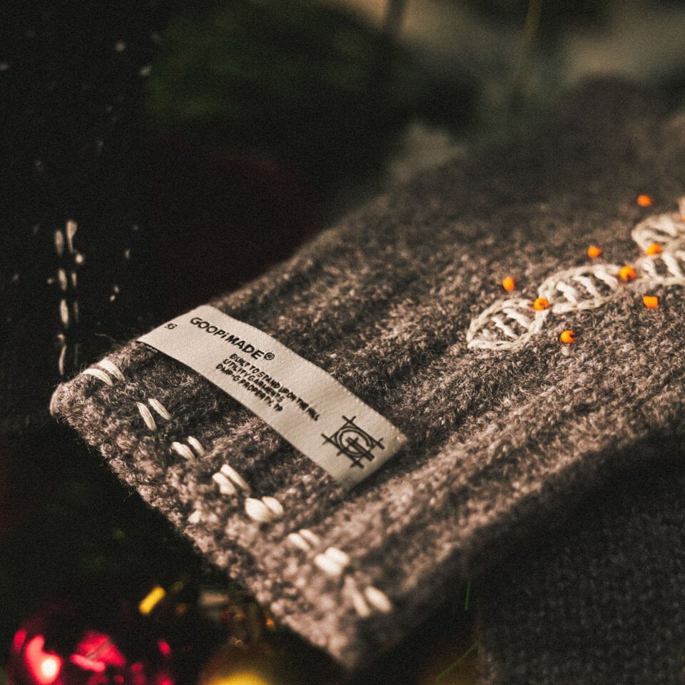 AC 09 Core Essence Wool Gloves