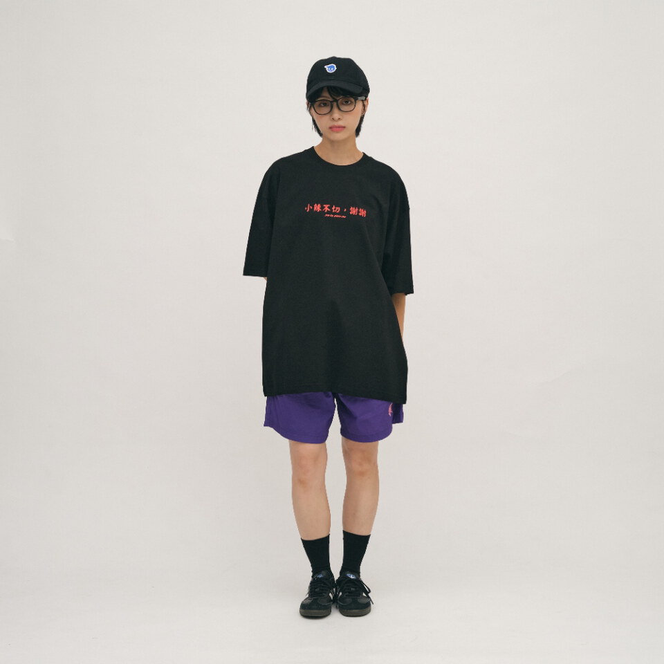 樸然煮小辣不切雞排TEE