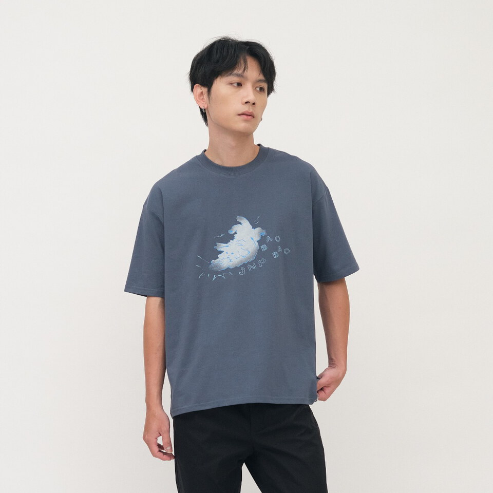 咬拖鞋小狗TEE