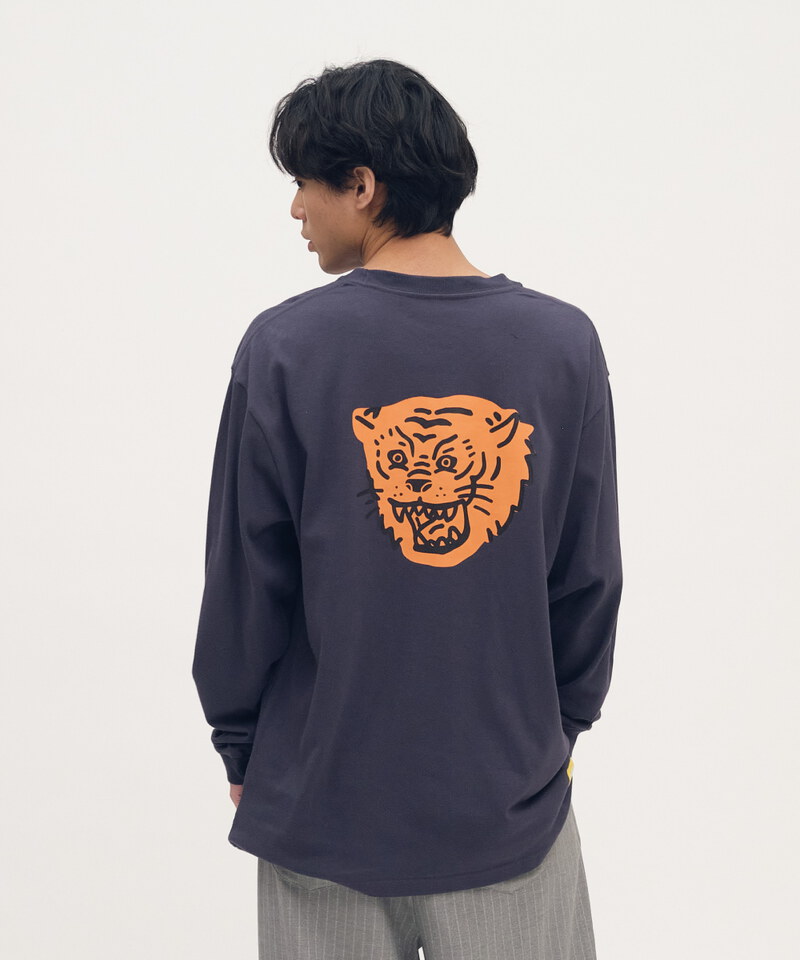 JNP0144-242 虎吸吐納詼諧長袖TEE