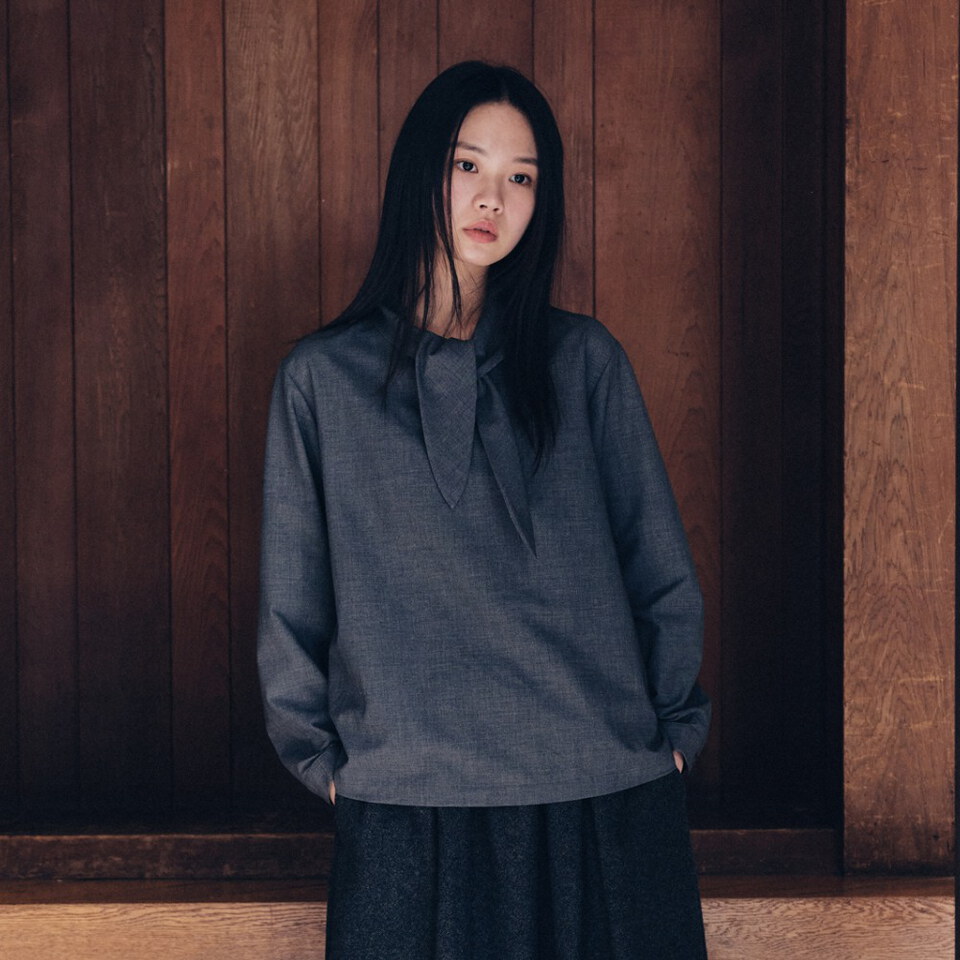 圍巾領上衣 scarf t-shirts