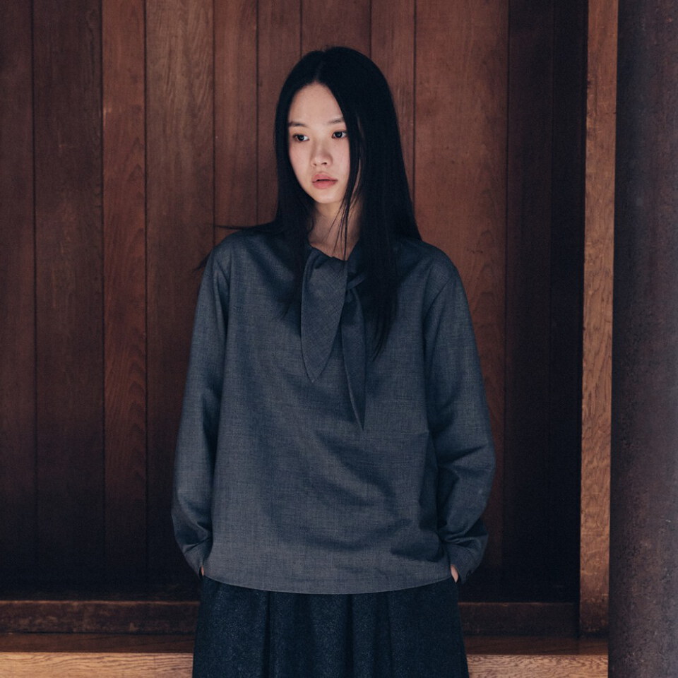 MLN0001-262 圍巾領上衣 scarf t-shirts