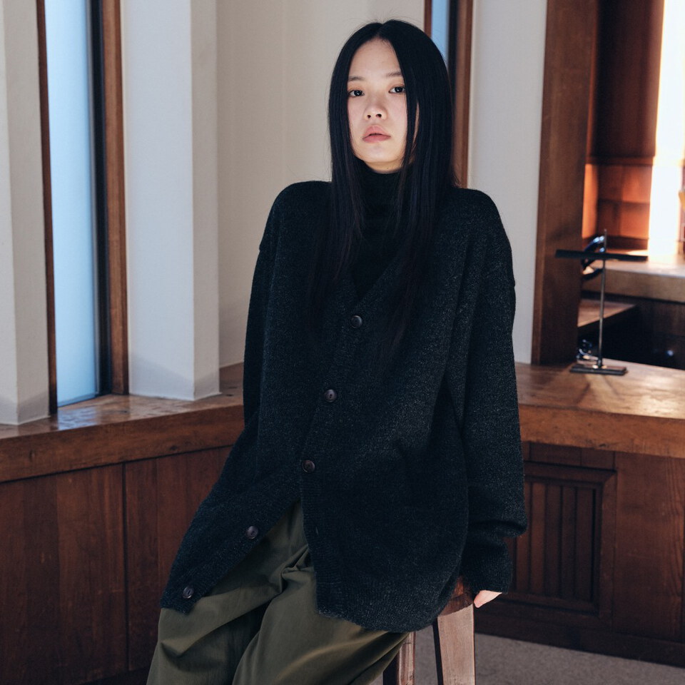 MLN1105-262 V領針織外套 unisex british wool v-neck cardigan