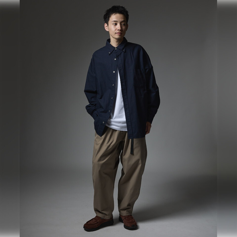 寬版襯衫 OVERSIZED B.D SHIRT