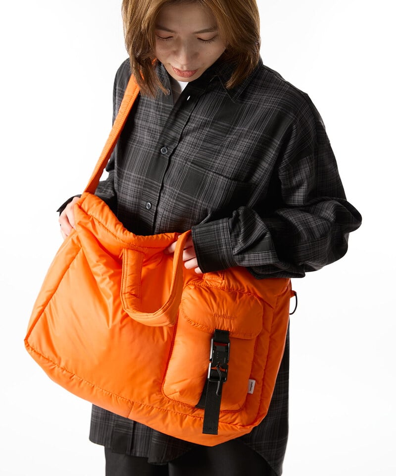鋪棉肩背包 PADDING SHOULDER BAG