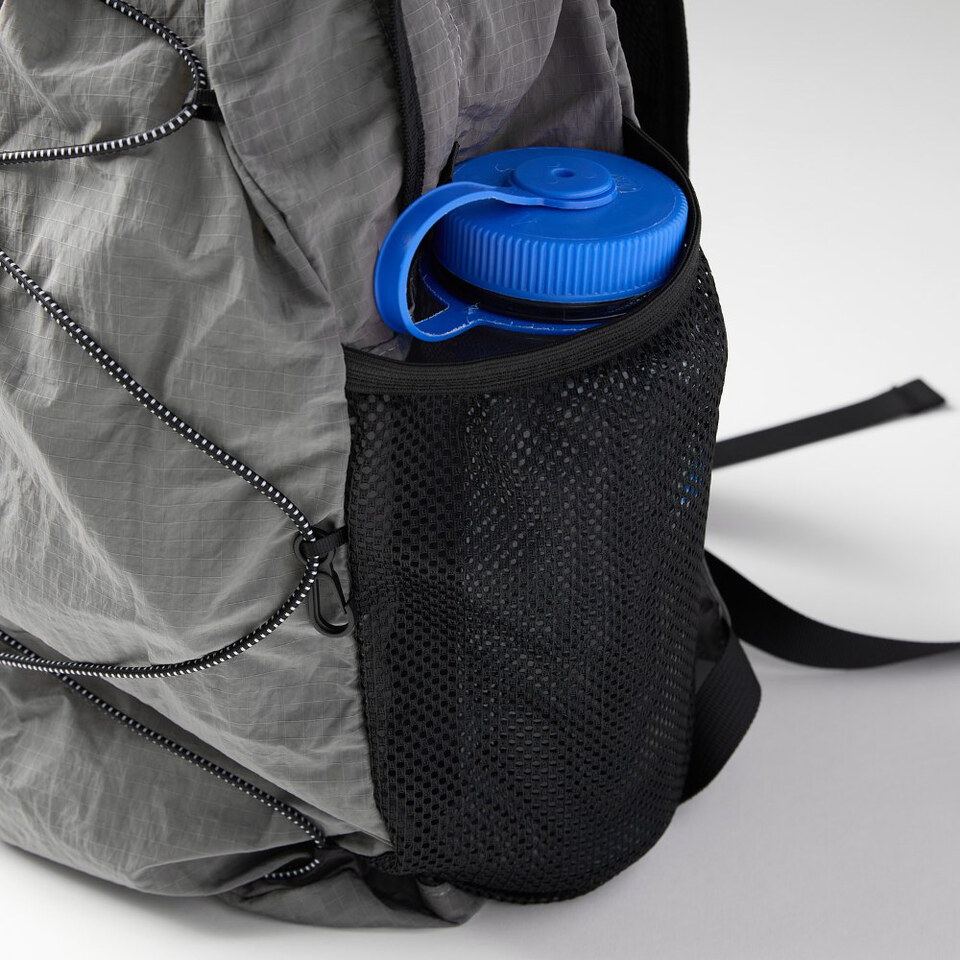 MLT3004-261 彈力繩後背包 BUNGEE BACKPACK