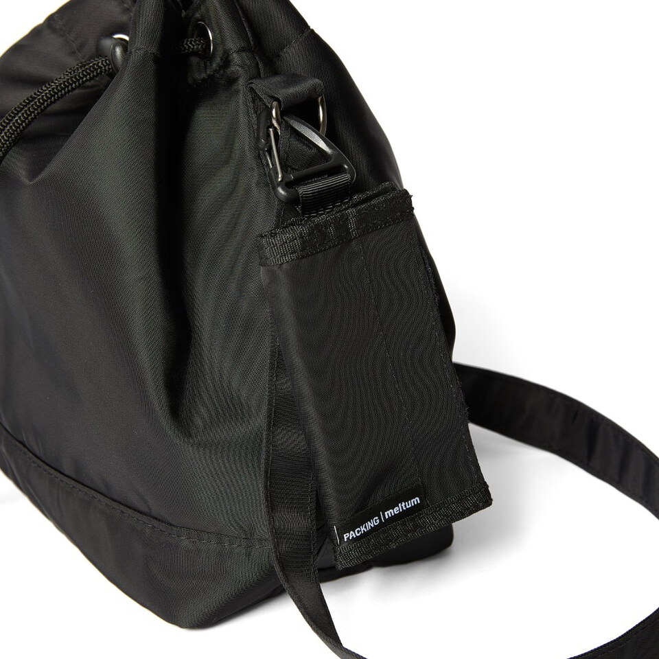 束口包 x PACKING COMPACT DRAWSTRING BAG