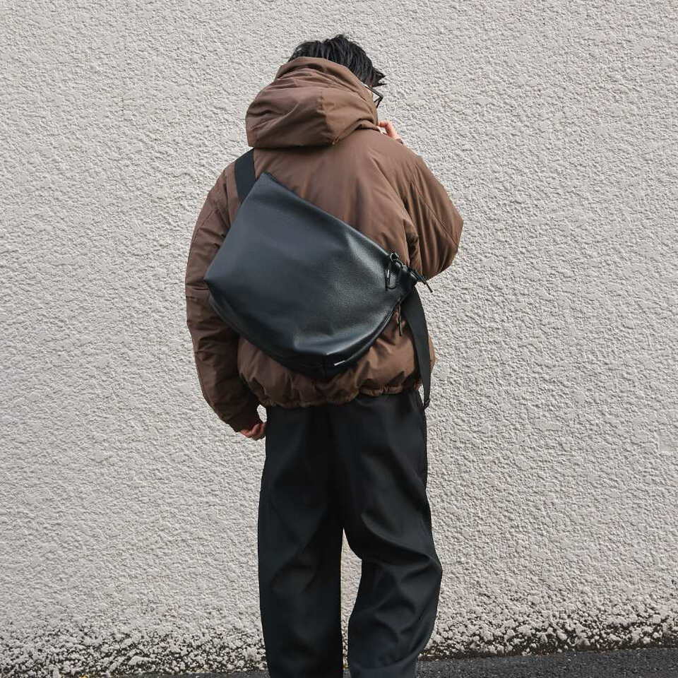 郵差包 LEATHER MESSENGER BAG(M)